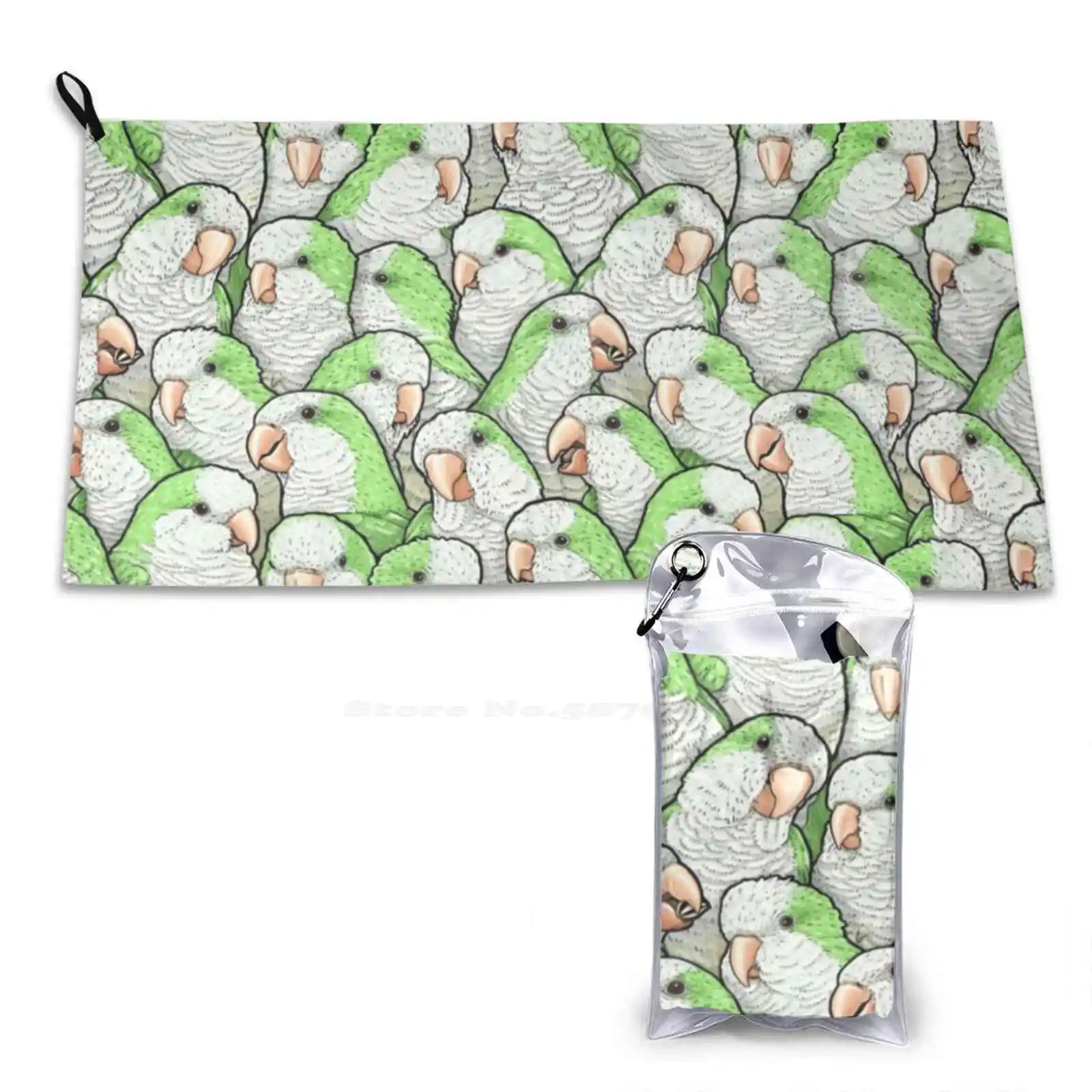 Green Parrots Soft Comfortable Bath Towel Outdoor Bird Monk Parakeet Monk Parrot Pet Birb Green Maratus Funk Myiopsitta