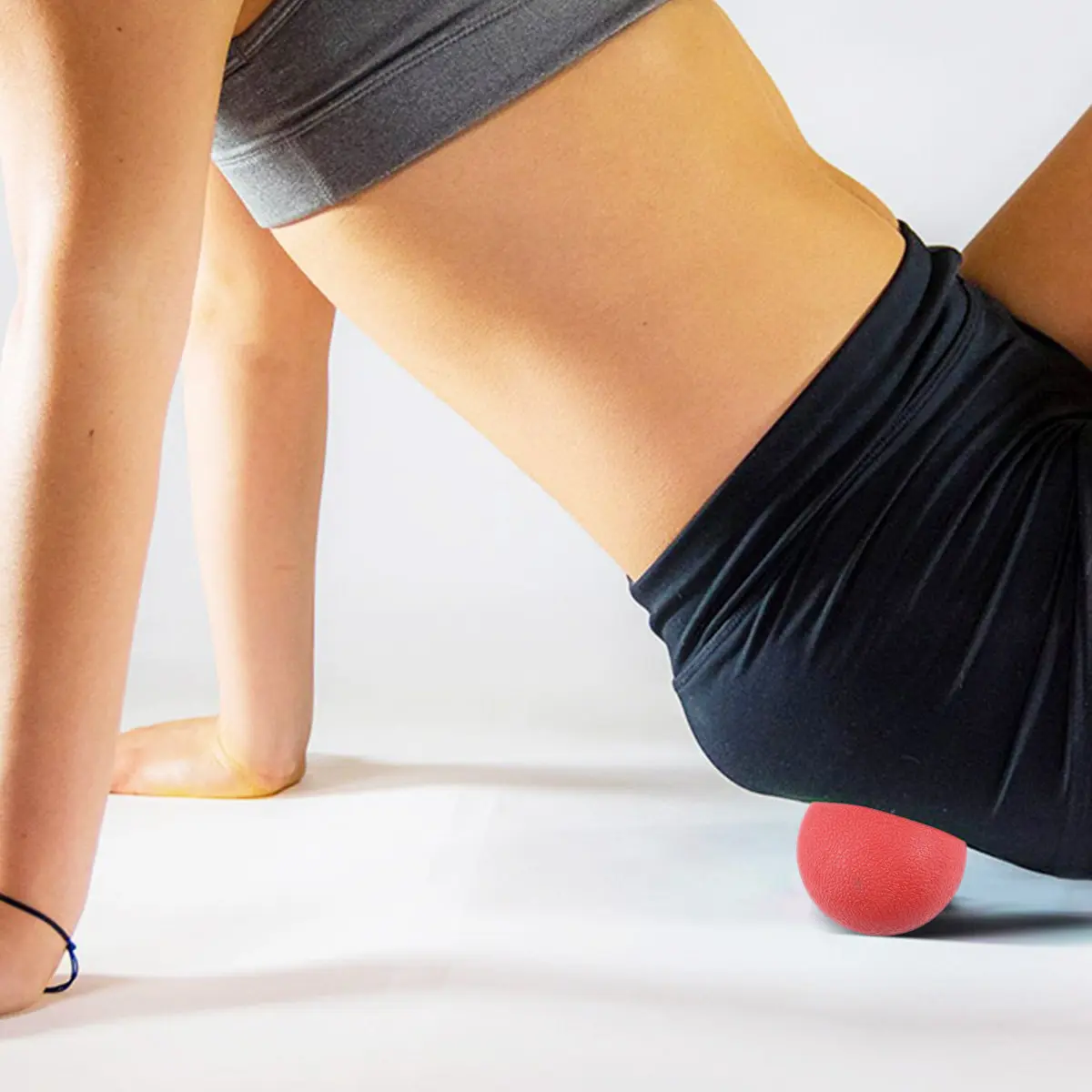 

Набор из 4 массажных мячей TPE высокой плотности для глубокого расслабления мышц, массажа позвоночника, крестца, шеи, пальцев ног, самомассажа, физиотерапии и йоги