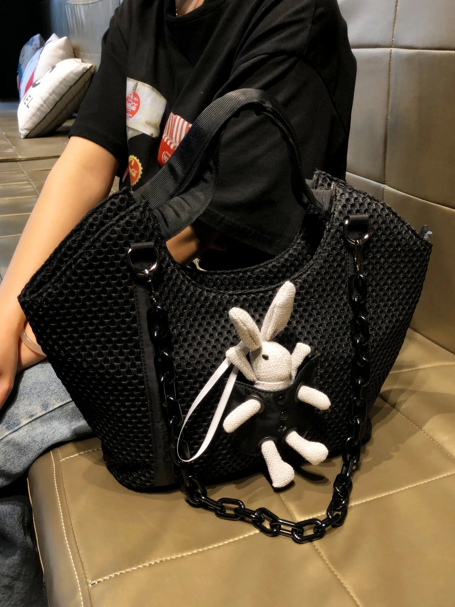 borsa-tote-nera-di-grande-capacita-borsa-a-tracolla-singola-alla-moda-da-donna-di-marca-di-hong-kong-borsa-a-mano-stile-pendolare