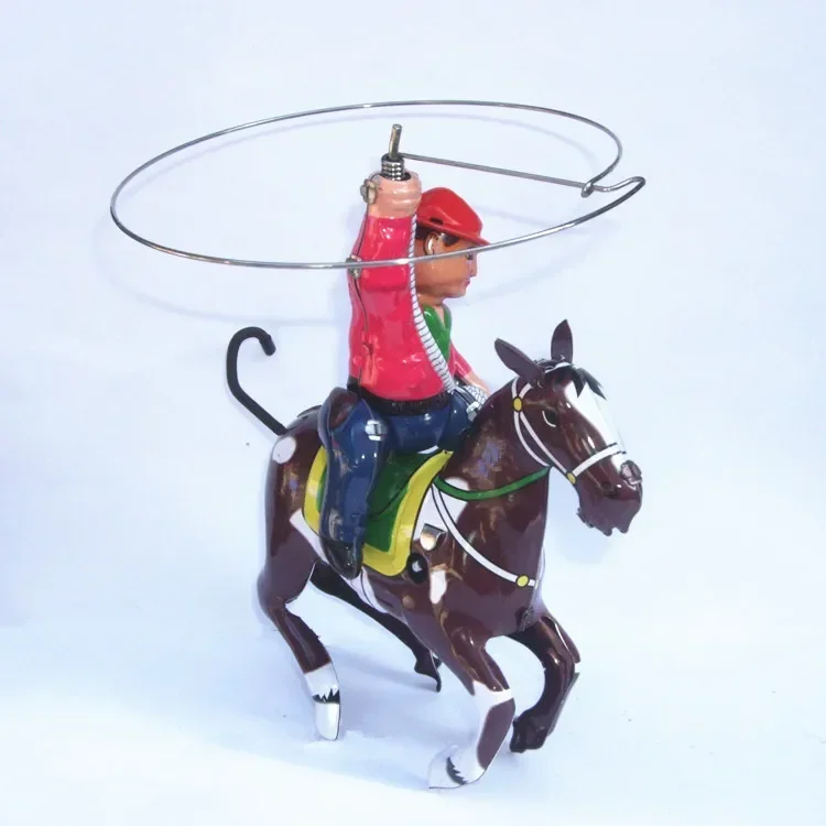 [Funny] Adult Collection Retro Wind up toy Metal Tin knight on horse cowboy with whip Mechanical Clockwork toy figure kids gift