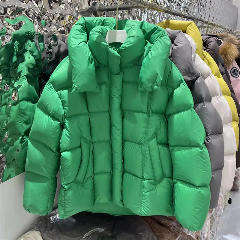 Jaket Bulu Angsa Putih Berkualitas Tinggi untuk Wanita, Model Minimalis Tebal dan Hangat dengan Tudung, Serbaguna untuk Gaya Kasual, Model Bread Coat