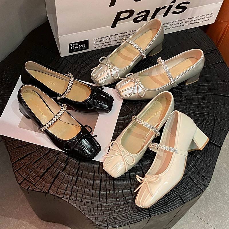 2025 الفرنسية ريترو جين أحذية امرأة البيج أحذية أنيقة الراحة تنوعا Bowknot واحدة chaussure فام