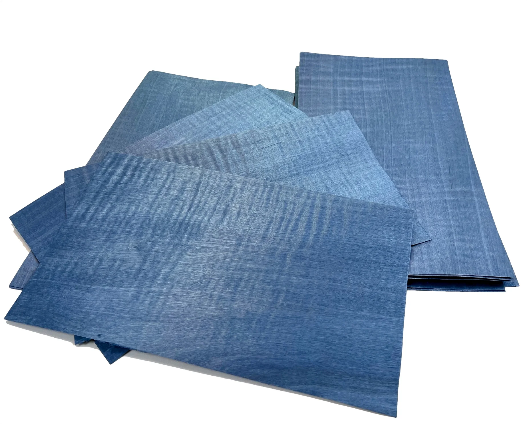 5 sztuk/partia długość: 250x140mm grubość: 0,4-0,5mm niebieski klon barwiony w cieniu fornir drewniany DIY Marquet fornir drewniany materiał