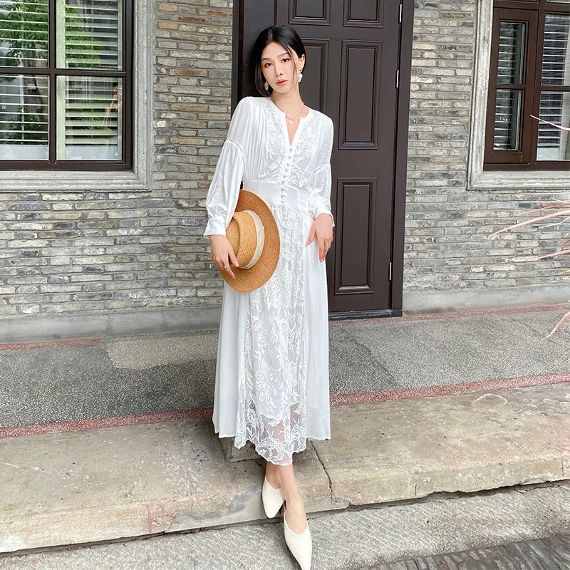 2025 New Spring Summer White Lady Dress Retro Waist Lace Stitching V-neck Dresses Embroidery Boho Long Dress Women Vestiods