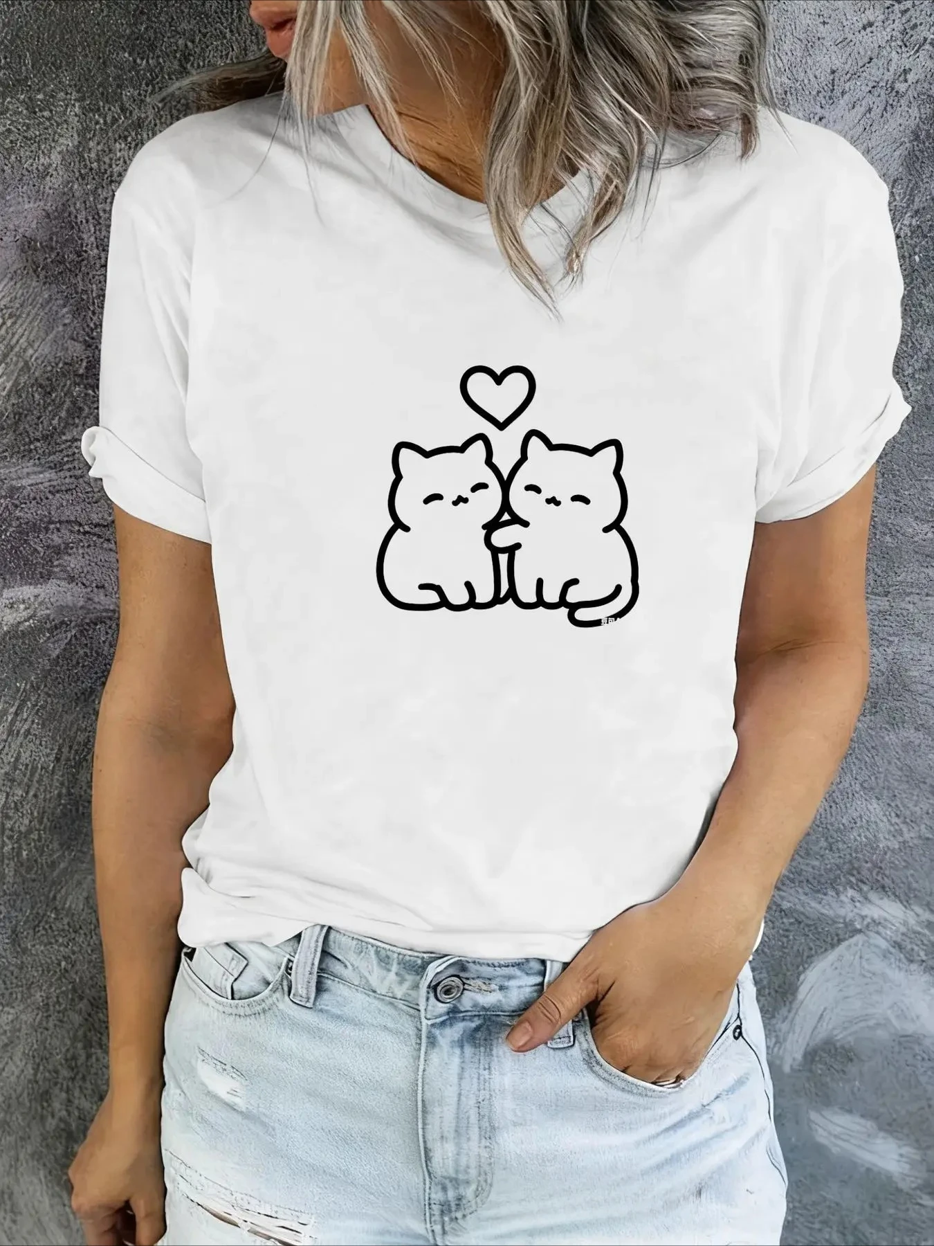 2026 Summer Cute Cat Sitting Side By Side Heart Graphic TShirt Women Men Short Sleeve Casual Summer Breathable Tee for Best Frie