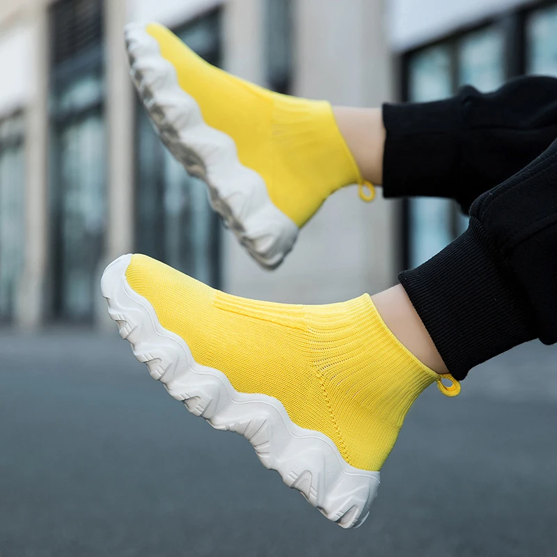 New Children's Sports Shoes New Casual Slip-on Breathable Socks and Shoes Non-slip High Top Sports Shoes for Boys and Girls