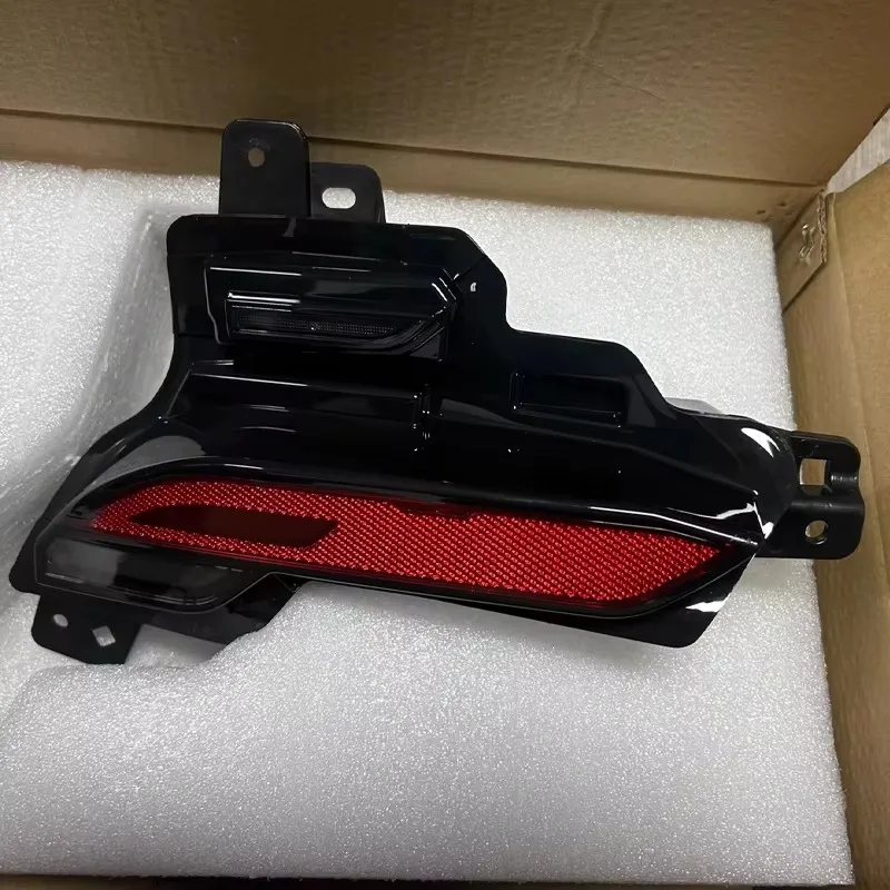 Rear Bumper Tail Fog Reverse Light Assembly For Tesla Model Y Juniper 2025 2026 Replacement Rear Lamp 1906107-00-B 1906108-00-B