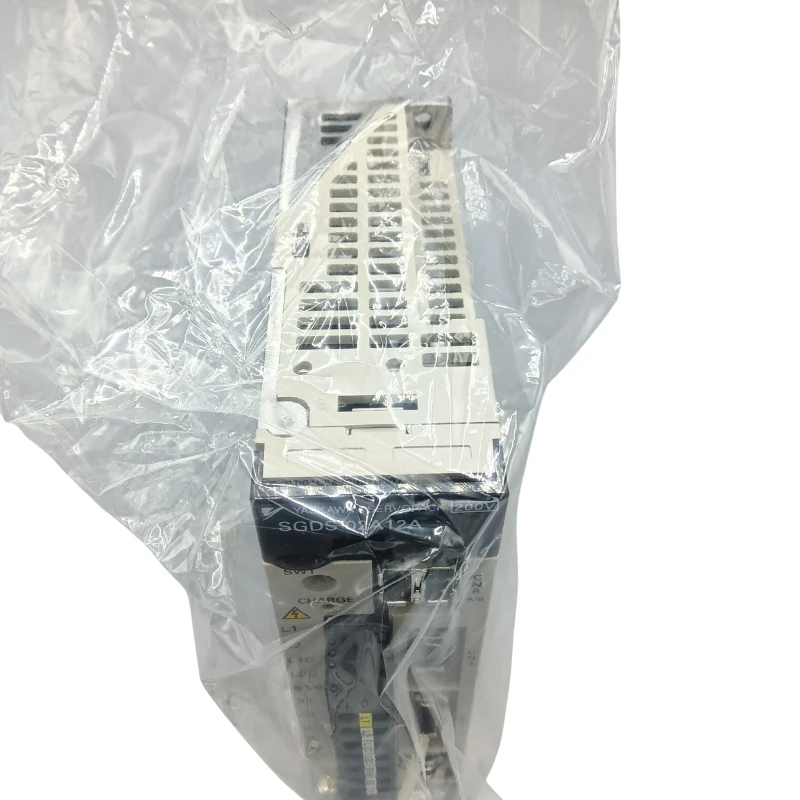 New In Box Yaskawa SGDS-02A12A Servo Drive Expedited Delivery