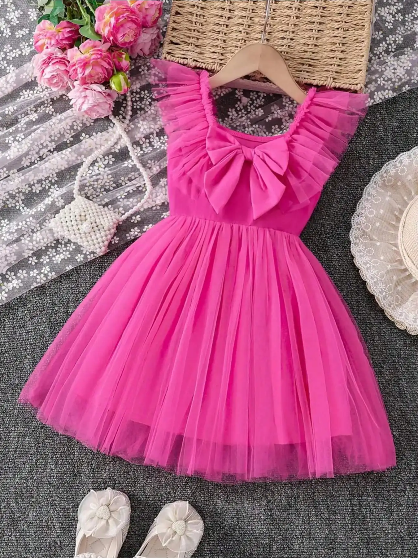 Ärmelloses Kinderkleid mit Schleife an der Taille, aus Mesh, lässig, bequem, mit quadratischem Ausschnitt und Rüschensaum, mittellanger Rock – Detail 2