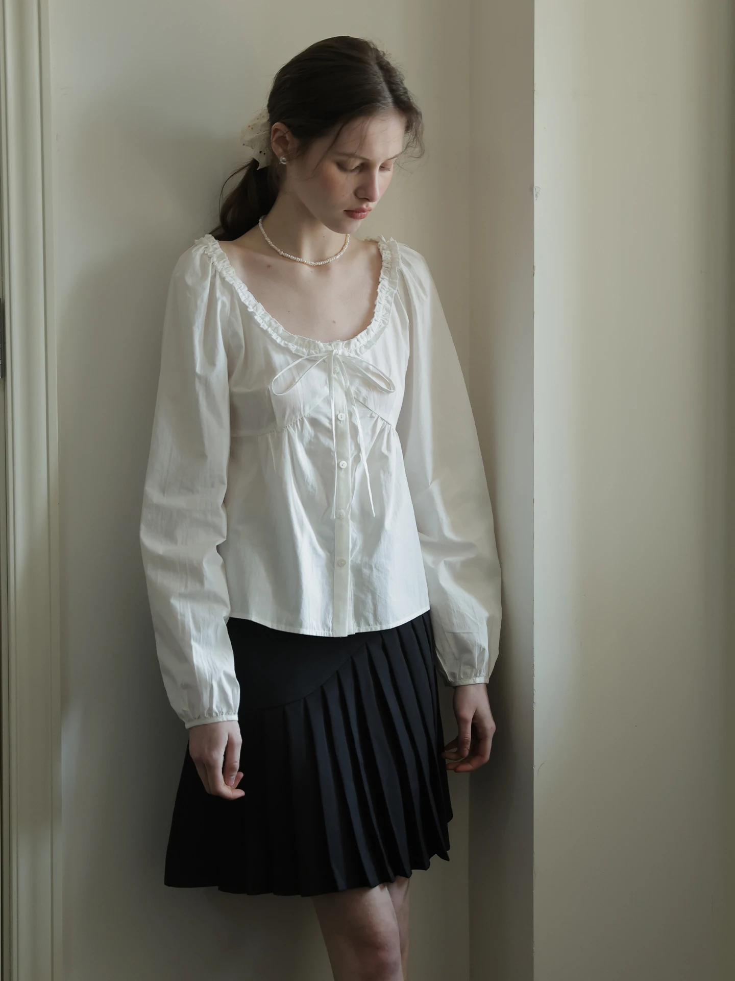 

Retro Court Style Long Sleeve Women's Shirt Floral Lace Trim White Elegant Top Spring 2026 Design Loose Fit Cotton French Style