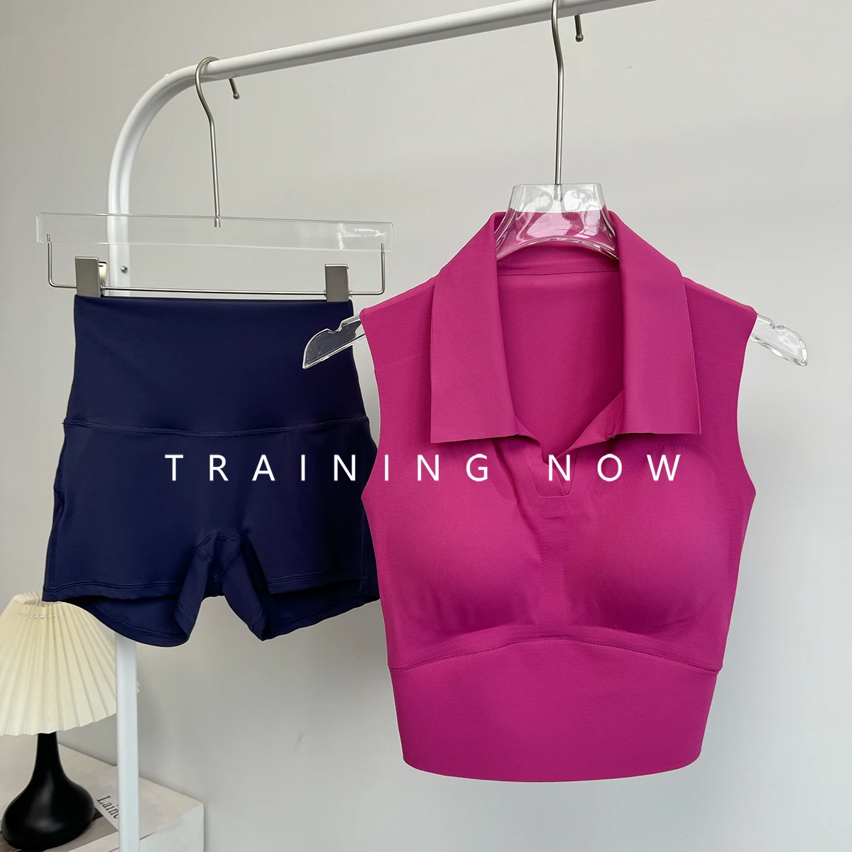 

Sports suit for women in summer gym training quick-drying morning jogging suit naked outside wear high waist hip lifting yoga