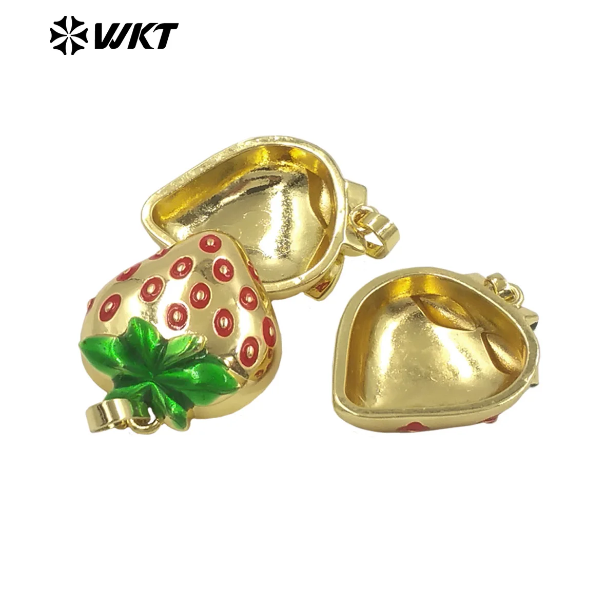 

WT-JFE154 Классический винтажный желтый латунный кулон с каплями масла, настоящее позолоченный кулон в форме клубники для друзей, повседневные пригородные поездки