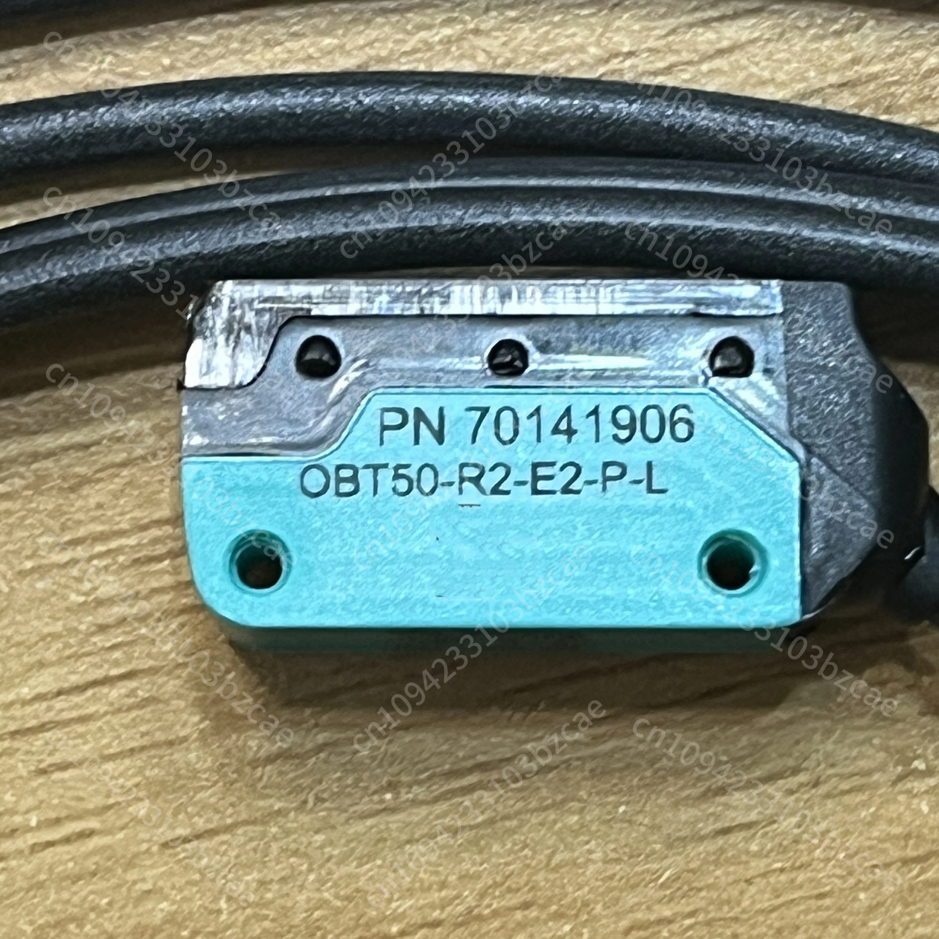 Good Price Original and New Hot Sale Reflective Sensor Photoelectric Switch Sensor OBT50-R2-E2-P-L