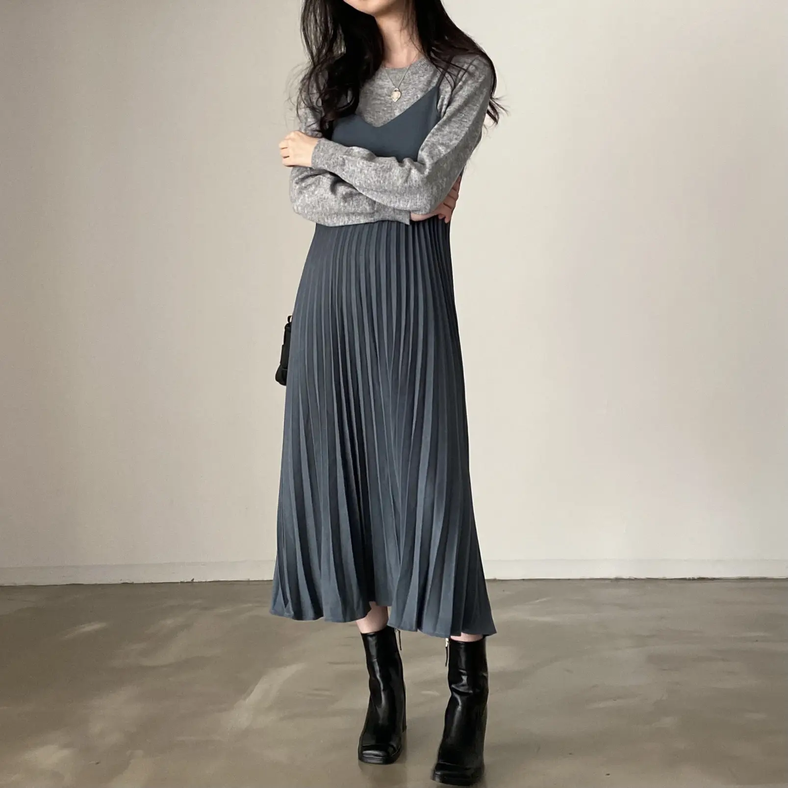 Autumn Winter Korean Style Pleated Velvet Dress Versatile Simple Strap Dress Women's Fashionable Casual Universal Size