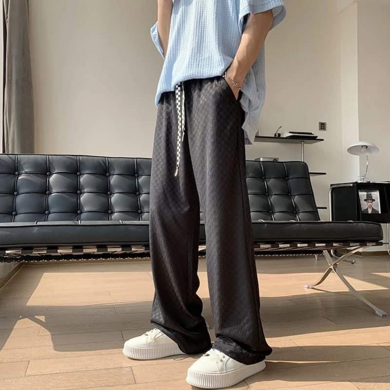 Тонкие летние клетчатые свободные повседневные прямые брюки из ледяного шелка, мужские мешковатые брюки, распродажа, классические новые уличные винтажные брюки для мужчин