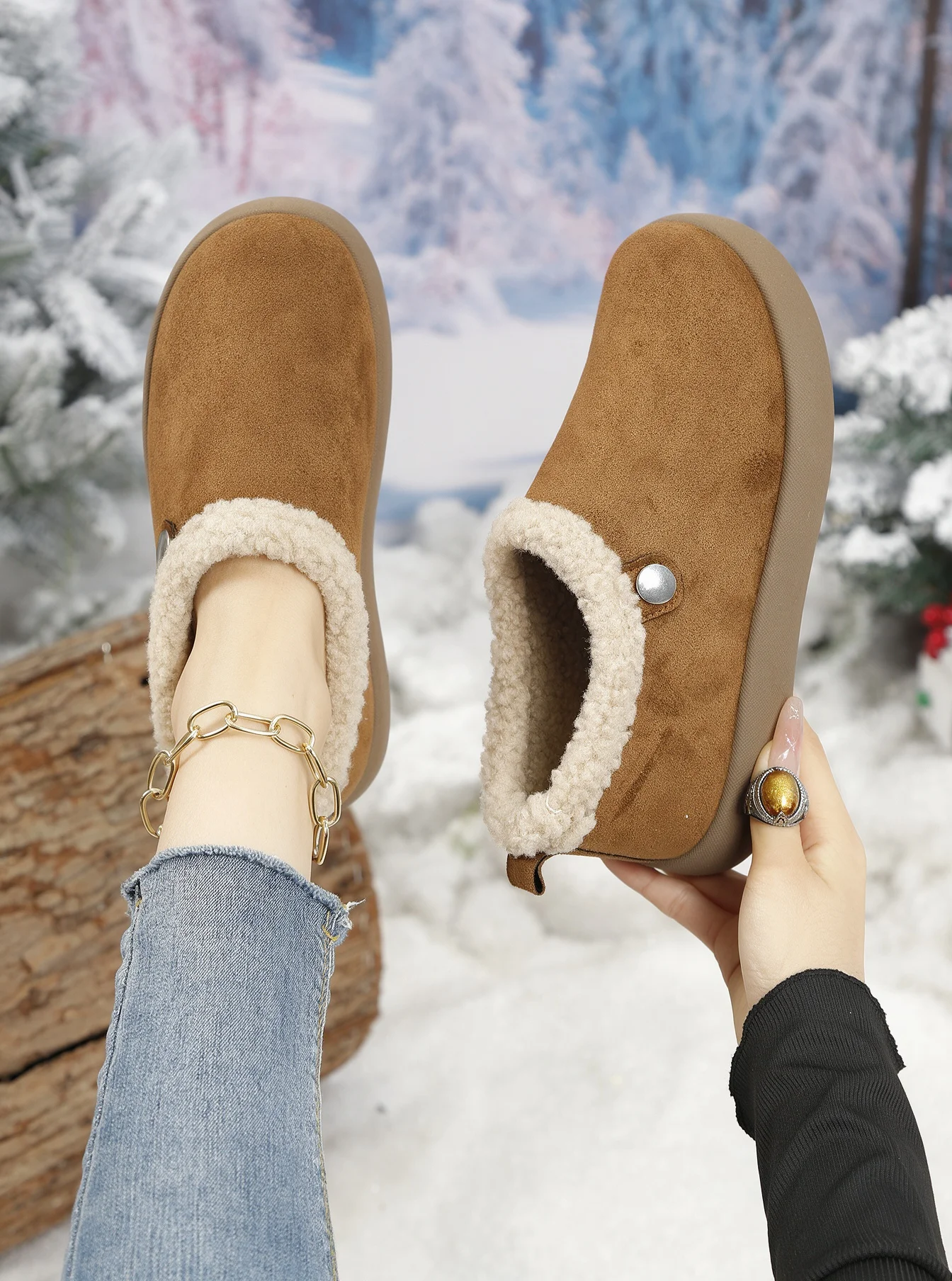 Damen-Winterstiefeletten, aus Kunstlederimitat, mit Teddy-Fleece-Futter, zum Hineinschlüpfen, warm, mit runder Spitze, rutschfester, dicker Sohle, im Retro-Stil, Baumwollstiefeletten. – Detail 9