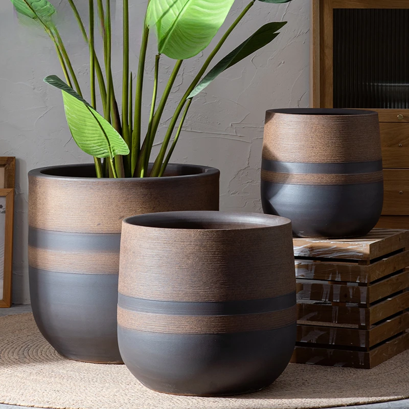 The product can be customized. Ceramic flowerpots are extraordinarily retro and nostalgic, creative, indoor landscape