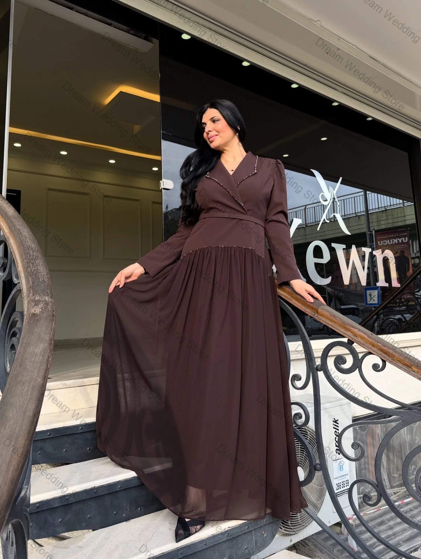 Różowy Garnitur Damski ze Spódnicą, 2-częściowy Zestaw: Marynarka z Koralikami + Sukienka Wieczorowa, Formalny Żakiet Biurowy, Personalizowany Płaszcz na Wesele dla Gościa