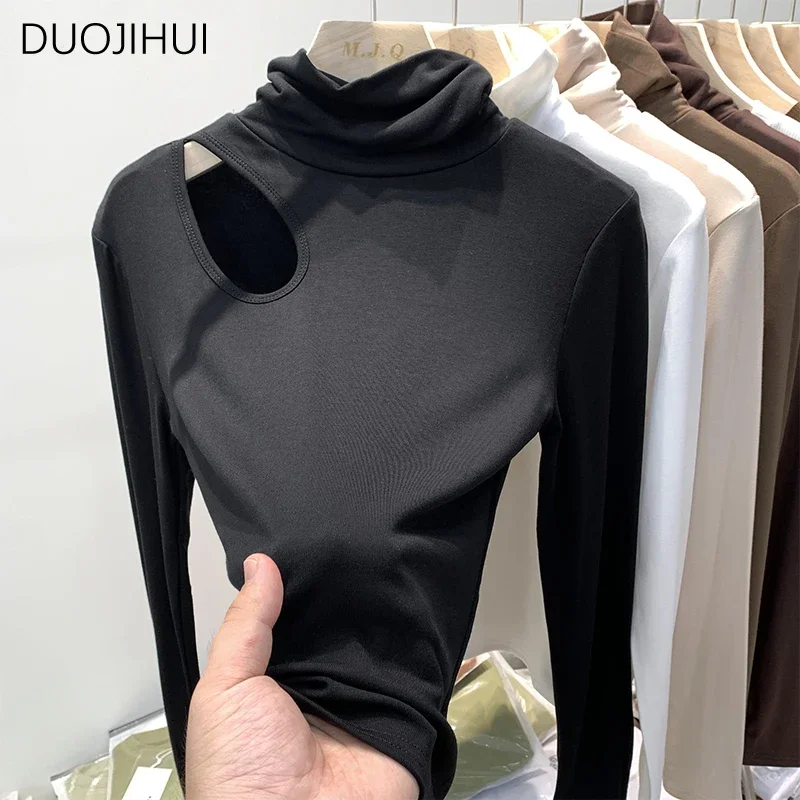 DUOJIHUI New Chic Neck Simple maniche lunghe t-shirt da donna autunno Fashion Hollow Out Casual tinta unita Slim Sexy t-shirt femminili