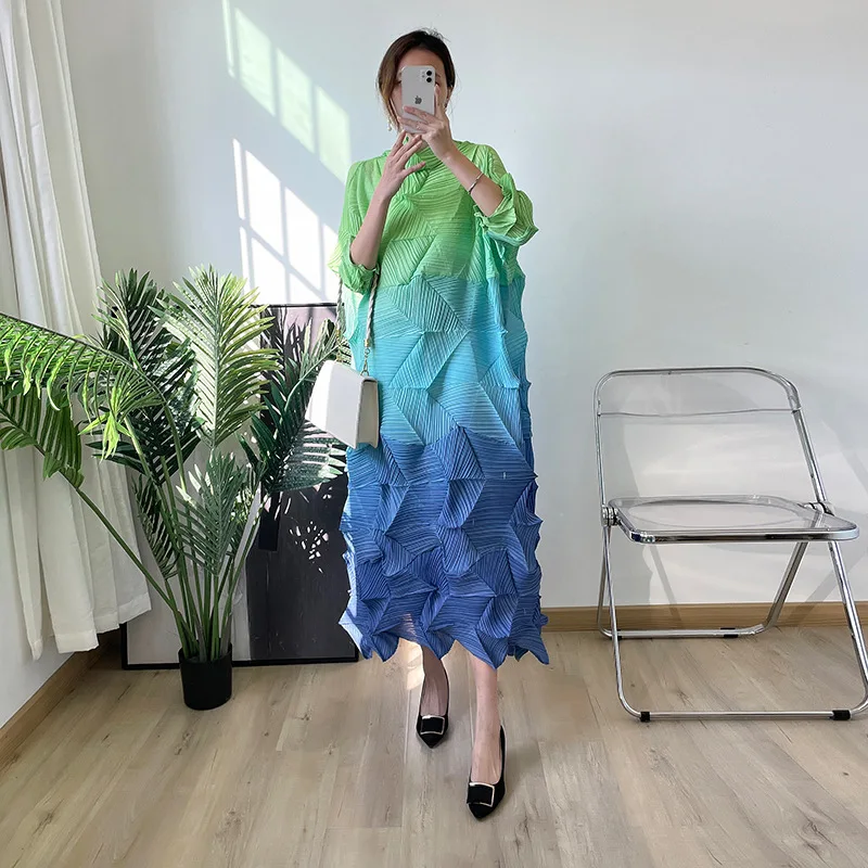 Pleated Gradient Random Pleated Dress 2022 Spring And Summer New Diamond Pleated Long Dress