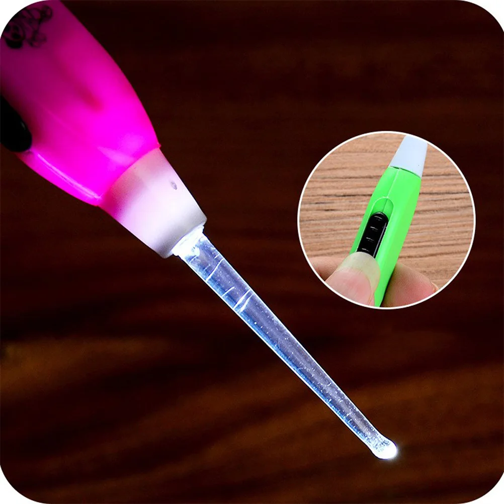 

4pcs Ear Spoon Flashlight Flashlight Earpicks Wax Picker for Kids Cartoon Design PP Material Ear Cleaning Tool Health Care