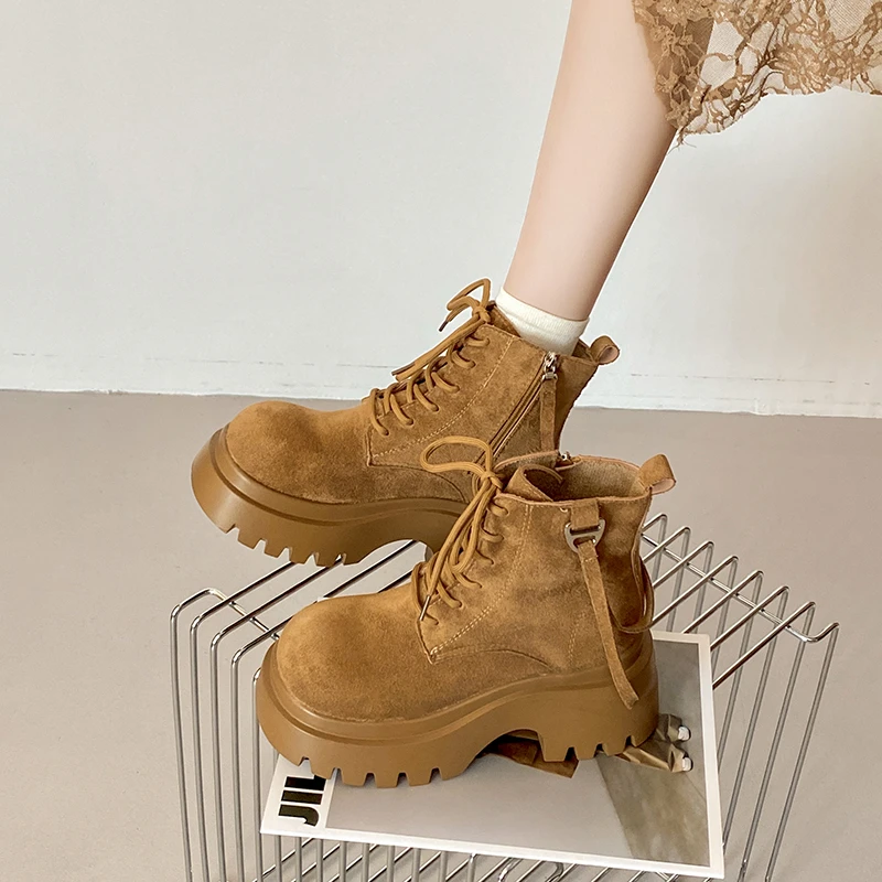 

2025 New autumn and winter British-style thick-soled height-increasing big yellow boots women's side zipper motorcycle boots