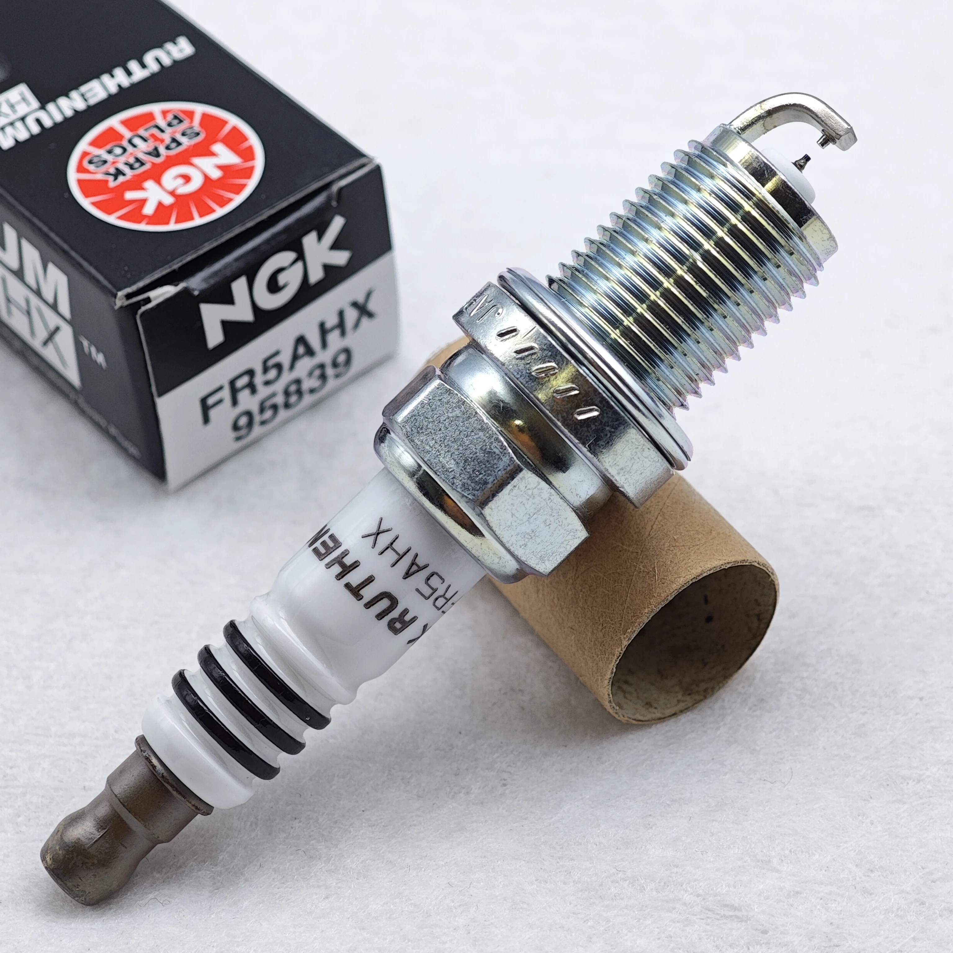 4pcs NGK Ruthenium Spark Plug FR5AHX 95839 Upgrade SK16R11 IK16TT IFR5T11 BKR5EIX-11 etc