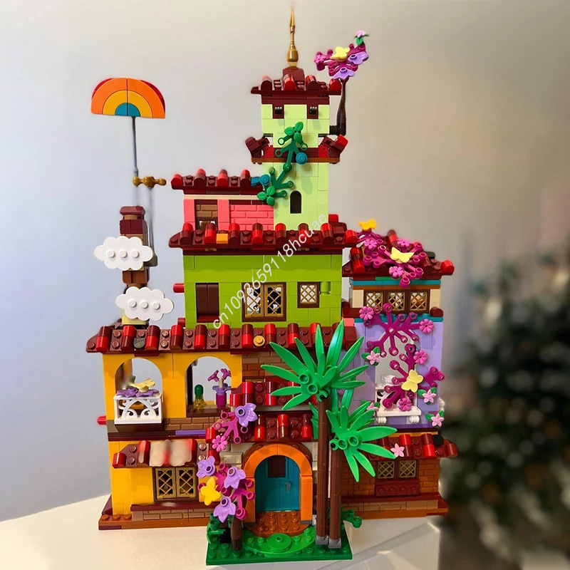 1080 Uds MOC Encanto la casa mágica Madrigal Disneying bloques de construcción regalo de Navidad sorpresa
