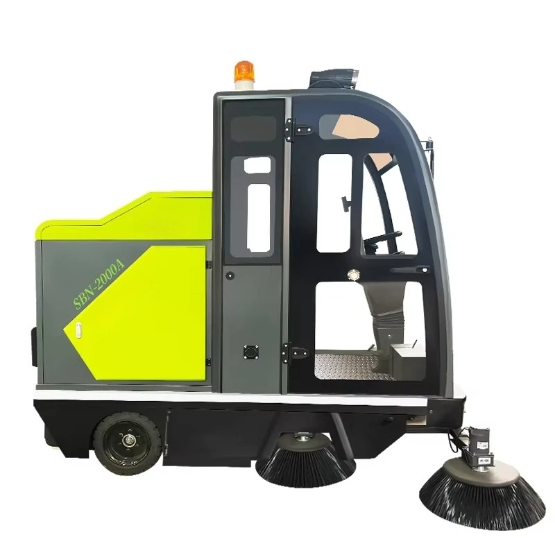 New SBN-2000AC Electric 3000W Plastic Carpet Floor Crumb Brushes Sweeper Fully Enclosed Cab Fog Cannon Ride-On 220V Cold