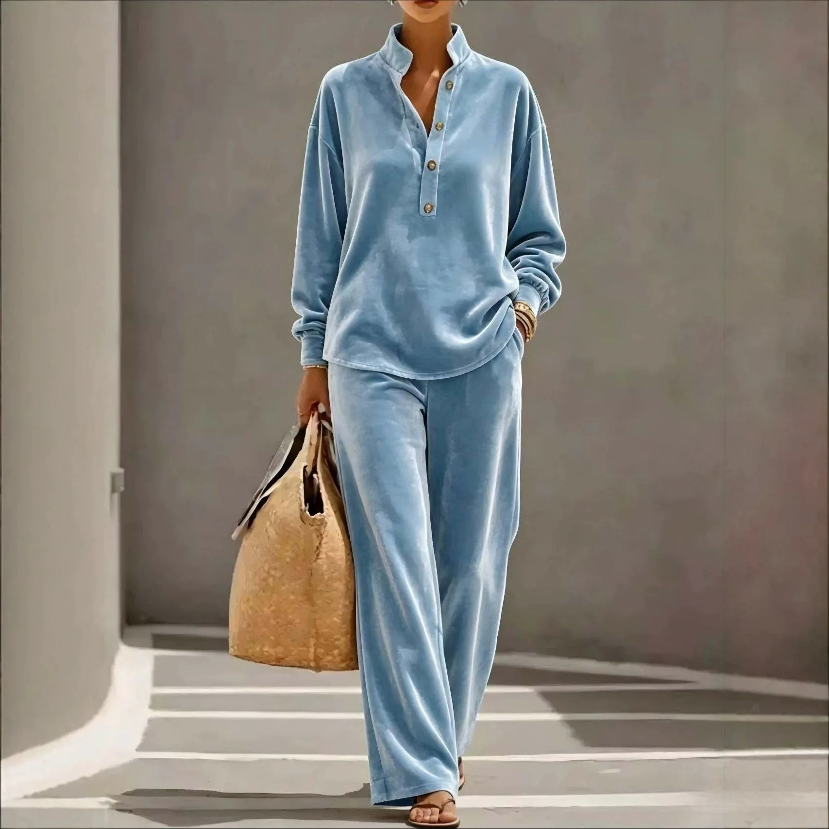 2026 autumn and winter new casual fashion golden velvet long-sleeved top pants two-piece women's suit