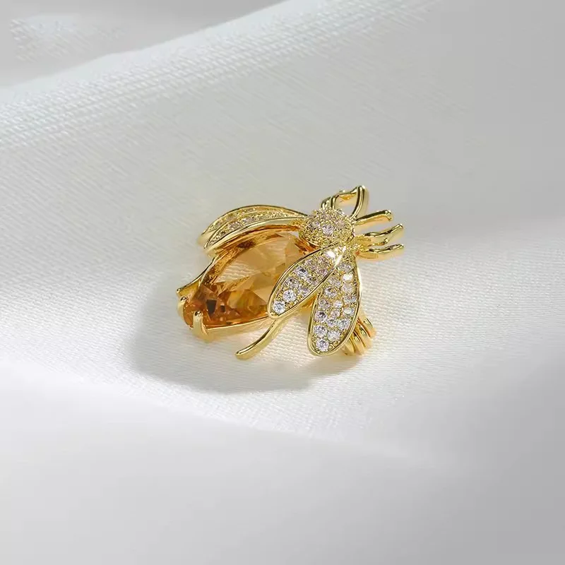 Fashion Rhinestone Bee Shaped Brooches For Women Clothing Coat Jewelry Accessories Gifts