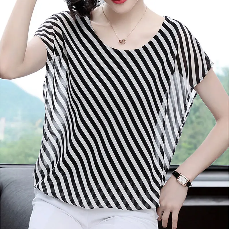 Fashion O-Neck All-match Batwing Sleeve Striped Blouse Women\'s Clothing 2023 Summer New Casual Pullovers Korean Chiffon Shirt