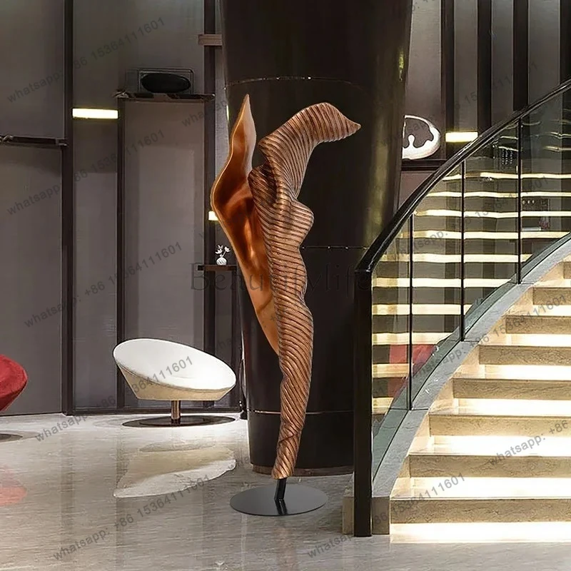 

Hotel lobby floor-to-ceiling sculpture ornament art and crafts decoration