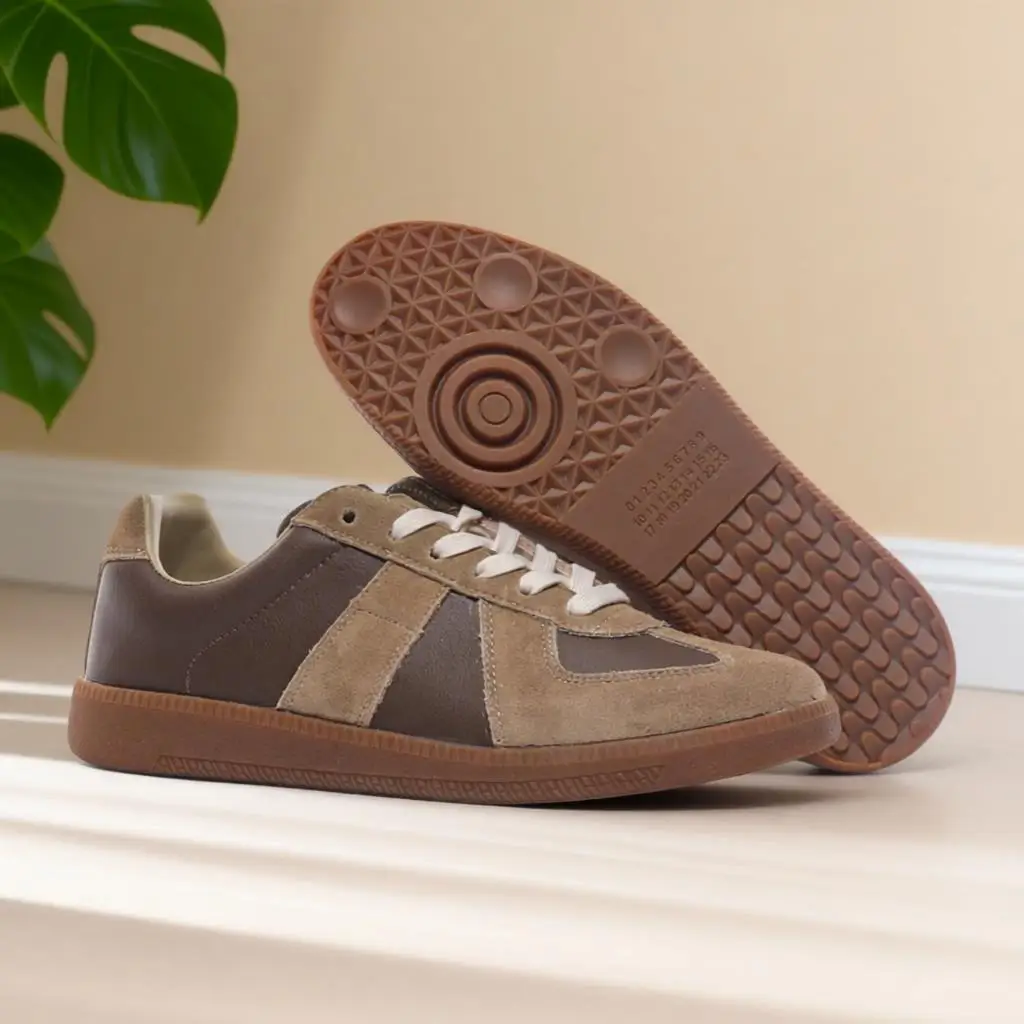 

Sneakers2026 New Streetwear Brand Casual Sneakers: Unisex Couples Classic Retro Breathable Soft-Soled Trendy Student