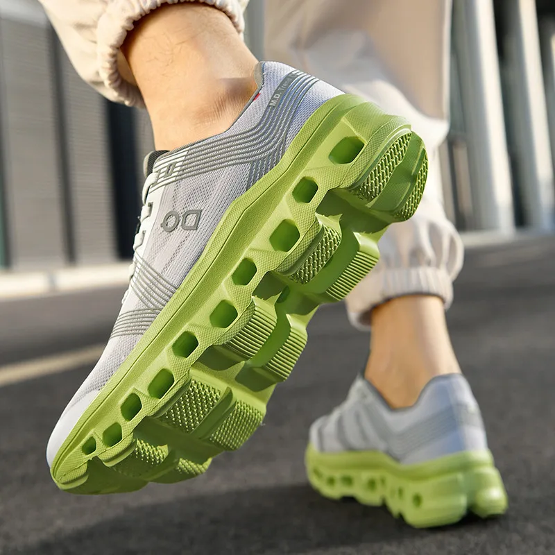 

2025 Running Shoes Men Mesh Lightweight Flat Outdoor Gym Jogging Shoes Comfortable Original Tennis Shoes Cushioning Sneakers Man