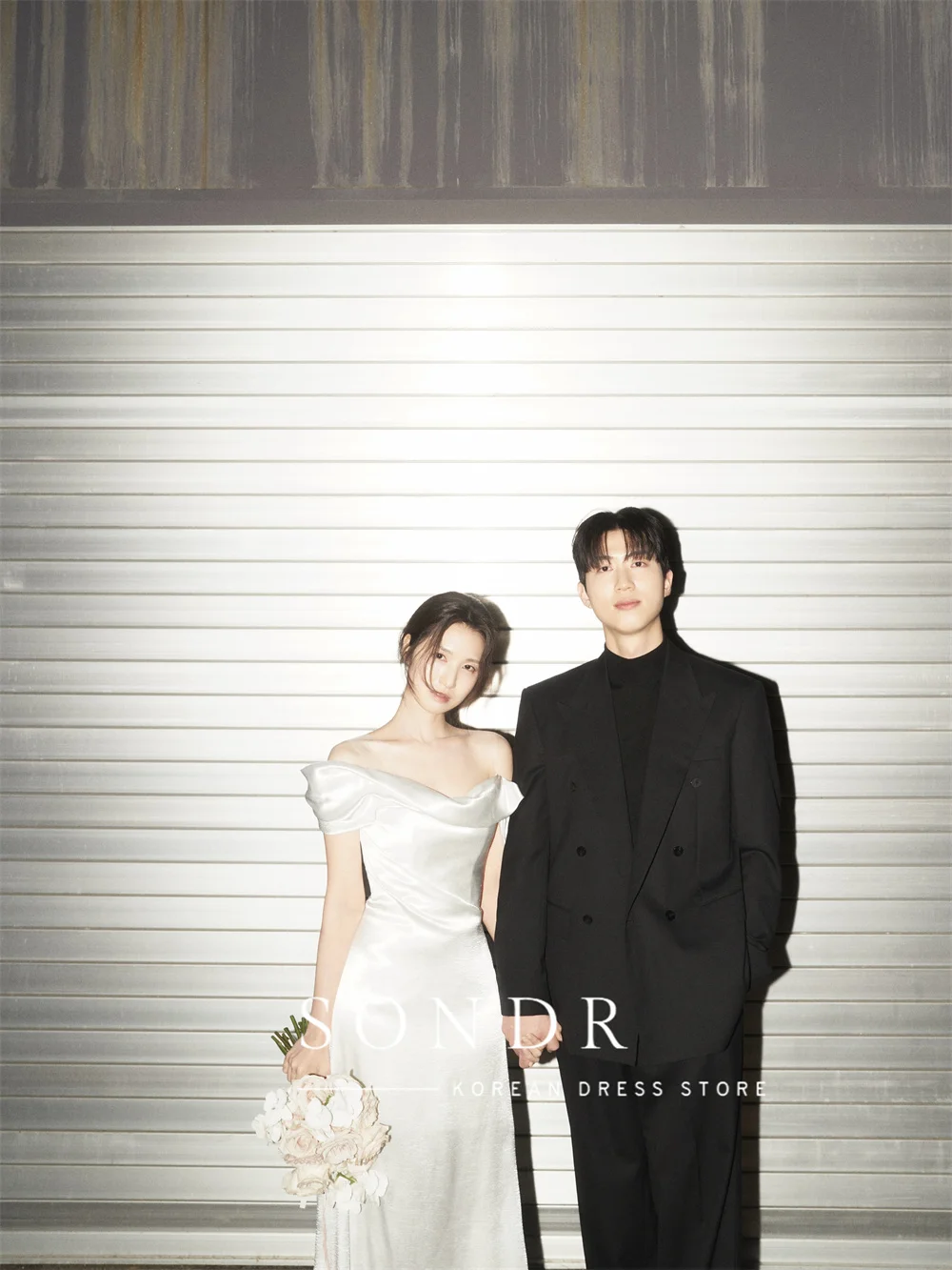 Sondr Korean Satin White Wedding Dresses Off The Shoulder Plain Bridal Gown Photography Gown for Women
