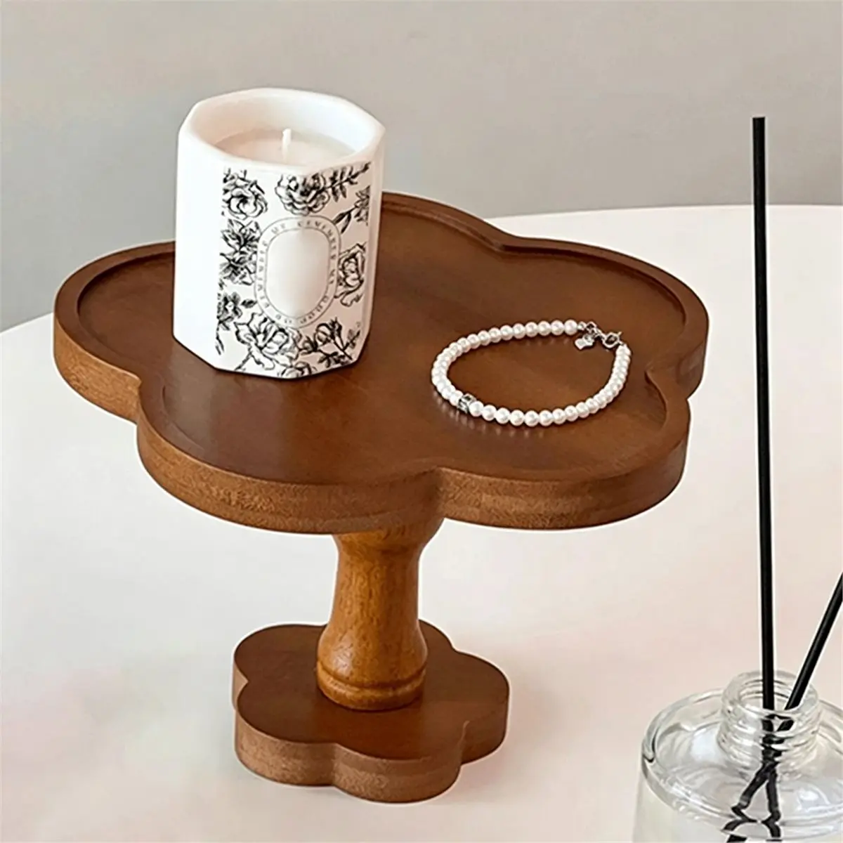 Vintage Blumenförmiges Holz-Desserttablett mit Hohem Fuß, Nachmittagstee-Kuchen Aromatherapie-Kerzen Dekorationstablett