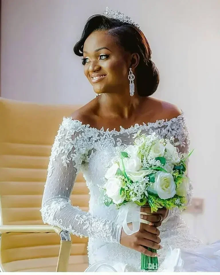 Vestidos de novia de sirena personalizados 2025 Manga larga Tallas grandes Satén Nigeria País Africano con cuentas Vestidos de novia vintage