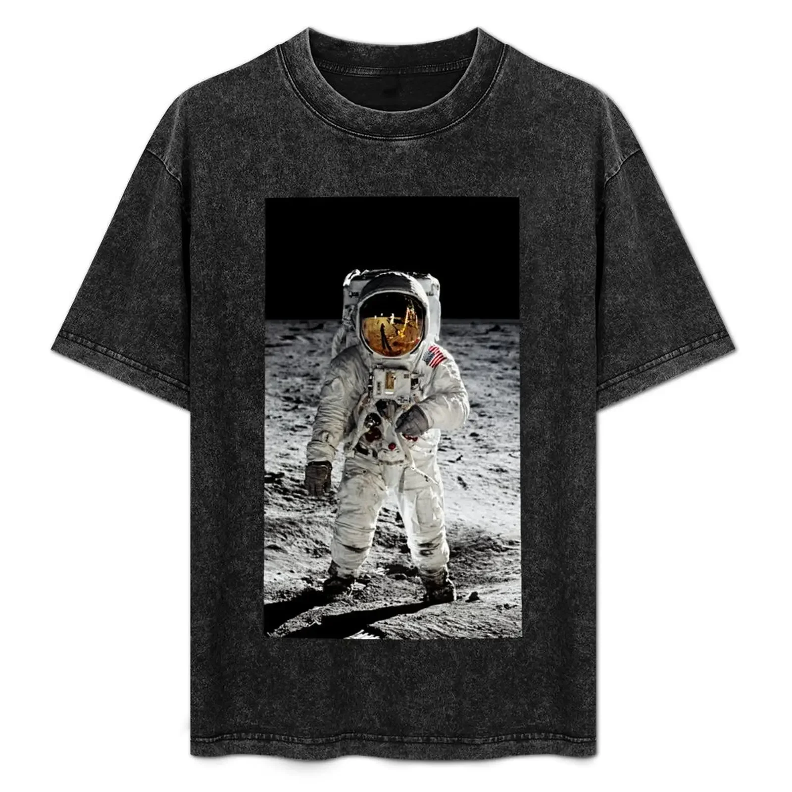 

Aldrin on the Moon T-Shirt t shirt men 100% cotton luxury brand man t shirt graphic T-Shirt