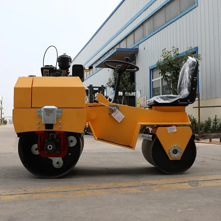 Mesin Baby Roller FURD 700 Kg Naik Mini Roller Compactor Road
