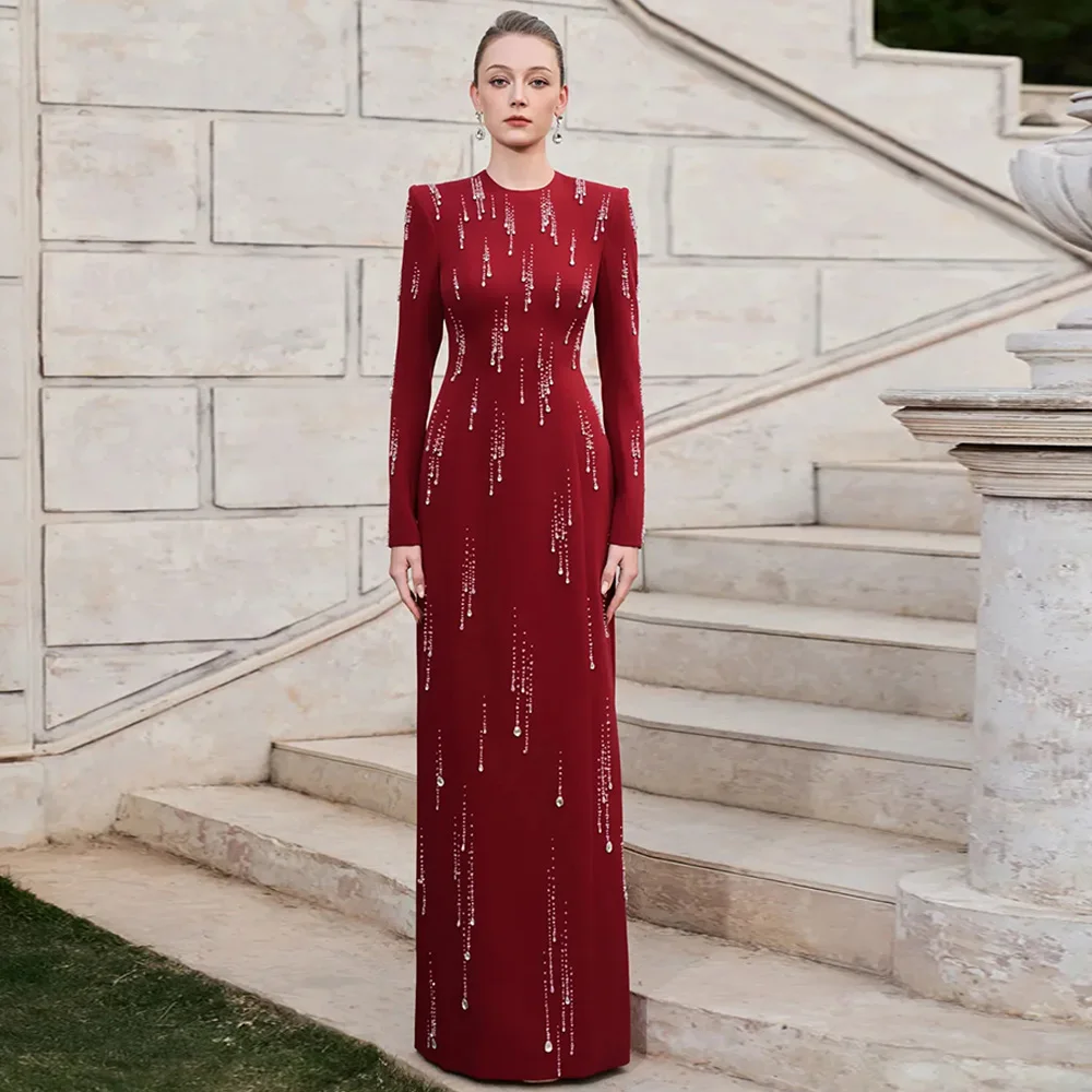 ชุดราตรีแบบเรียบง่ายสไตล์อาหรับ คอทรงกลม แขนยาว ประดับลูกปัด ผ่าหลังตรง ชุดออกงาน ชุดพรอม
