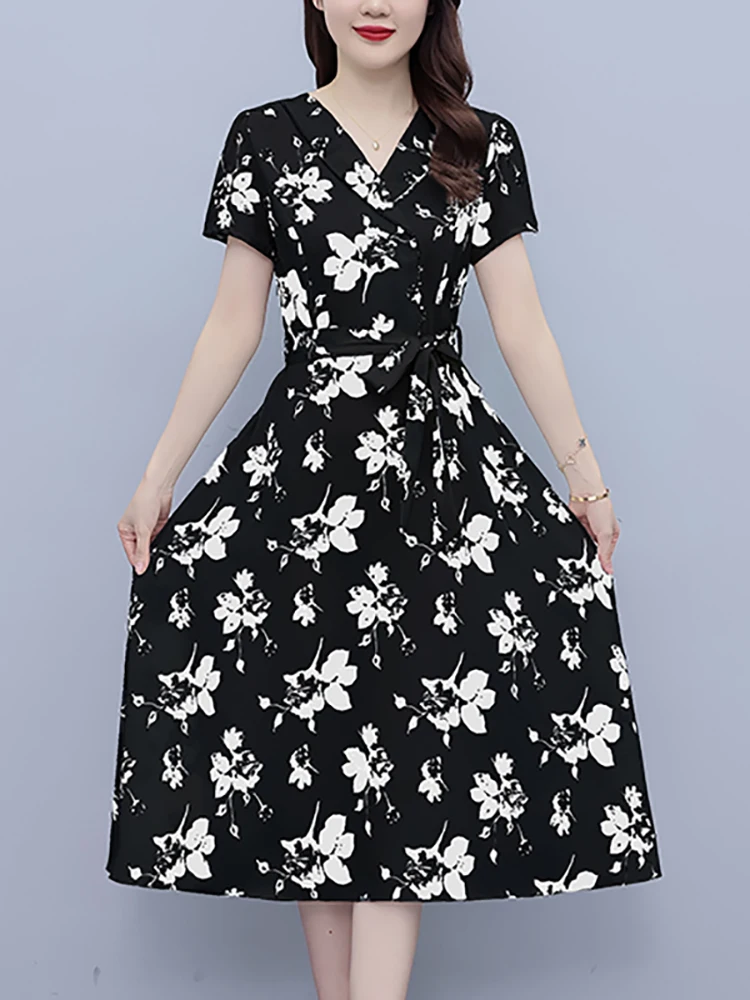 2024 New White Floral Short Sleeve V-Neck Midi Dress Summer Black Elegant Casual Home Dresses Women Korean Fashion Bodycon Robe