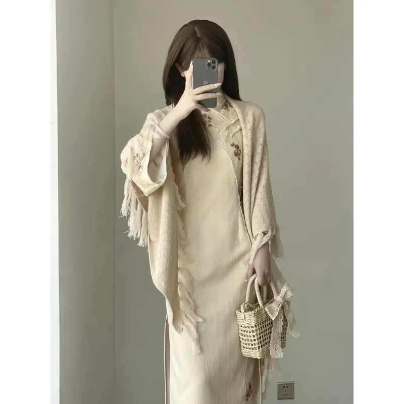 Spring 2023 New Vintage Simple Commuting Slim Fit Chinese Style Inverted Large Sleeves Youth Improved Long Sleeve Qipao Dress