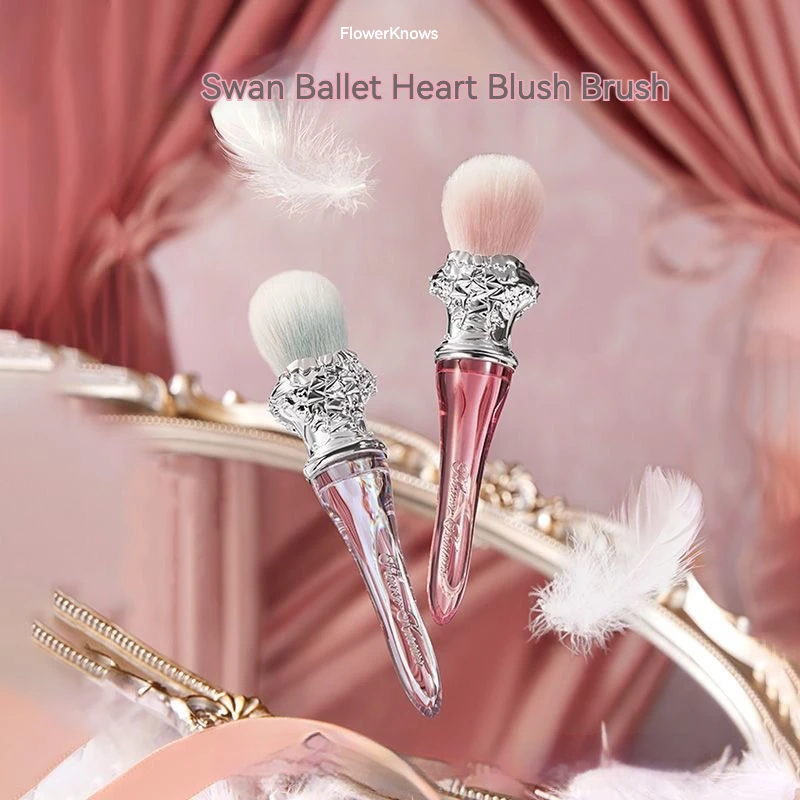 Flower Knows Swan Ballet Strawberry Rococo Blush Spot Brush Wool Fluffy Makeup Brush Conditioning Makeup Tool Flowers Know