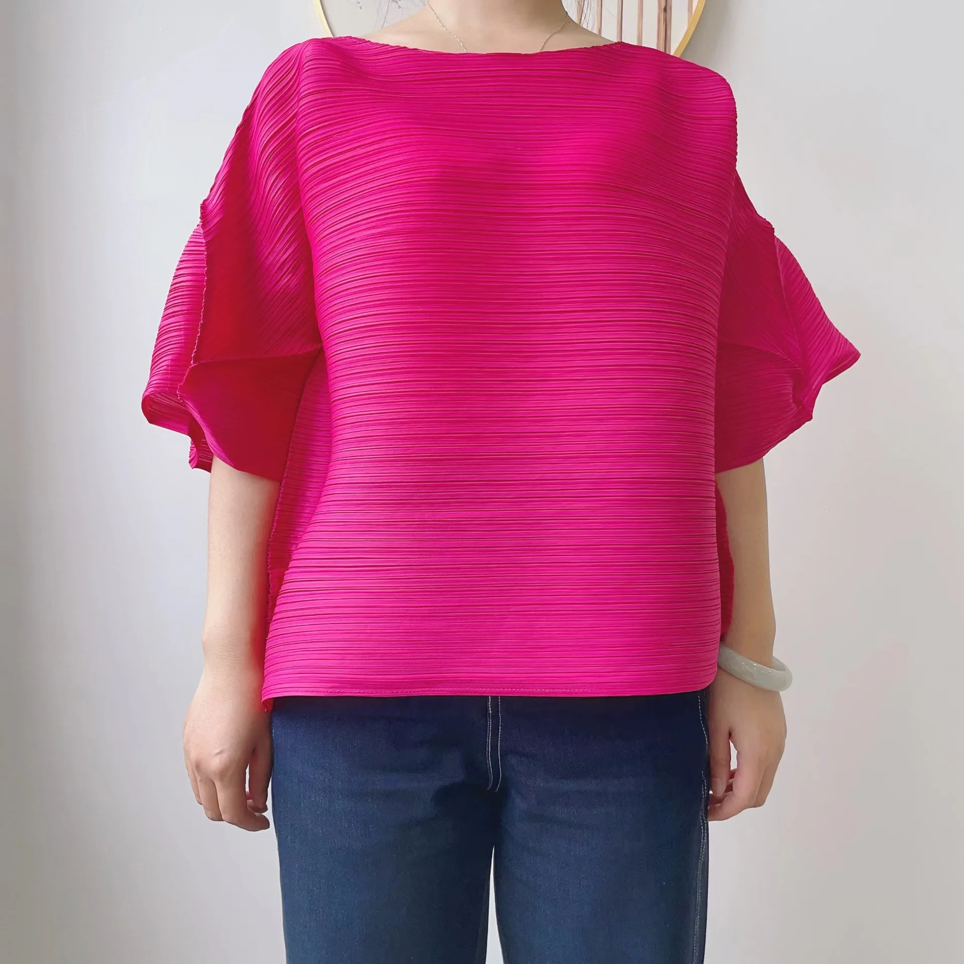 T-shirts for women Miyake Pleated Fashion SOLID Loose LARGE Size O-neck Flare sleeve  Female T-shirt Tops Tide