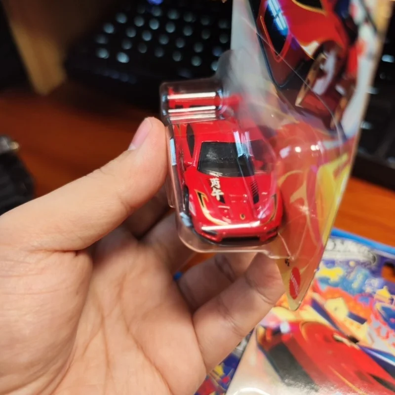 

Оригинальная модель Hot Wheels Jnf49-La10 2026, лимитированная серия китайского года Лошади, литая под давлением модель Porsche 935, коллекционная машинка-сюрприз