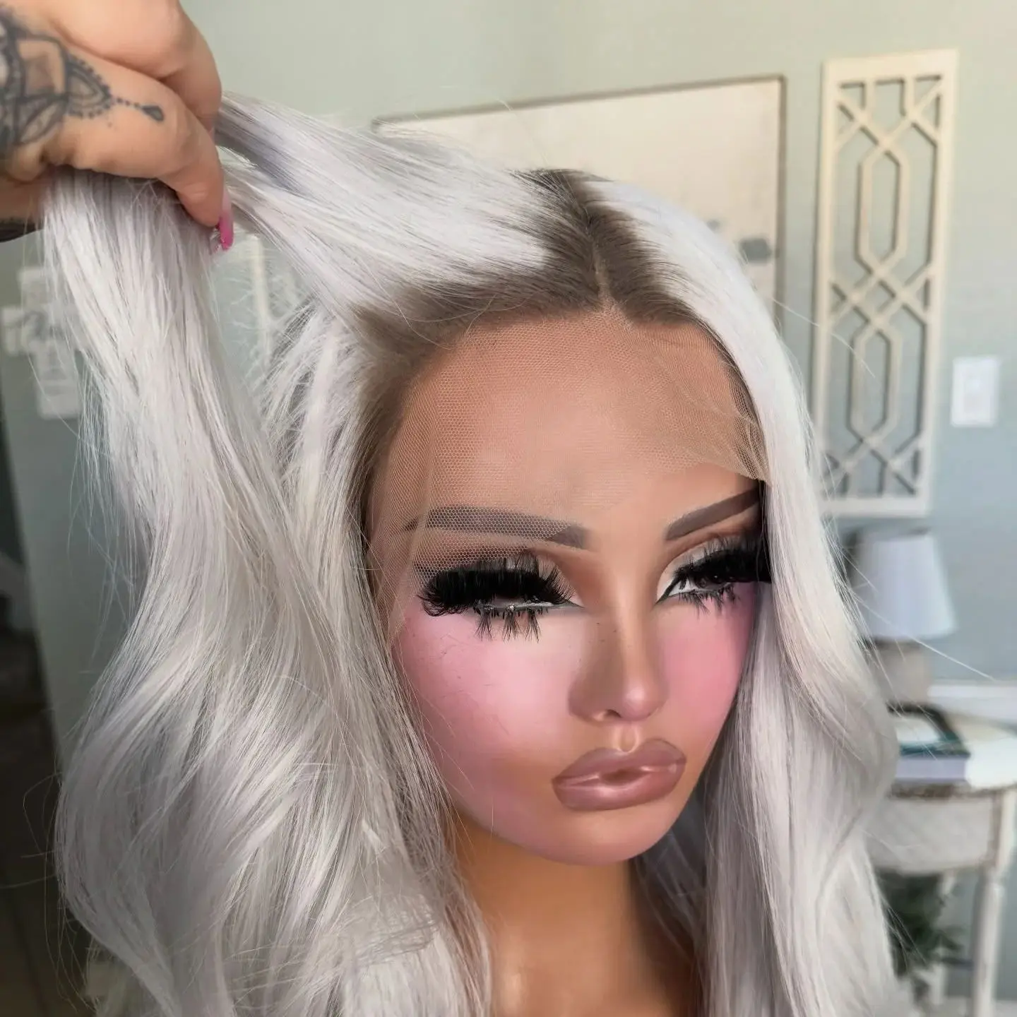 Ombre Silver Gray High Quality Synthetic Lace Wig Long Body Wave Free Part Cosplay Wigs Middle Parting Hot Star Hair For Women