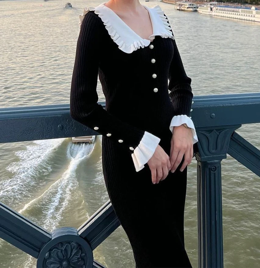 

2025 Autumn/Winter New Style Patchwork Fit-Fitting Knitted Mid-Length Dress with Ruffled Edges