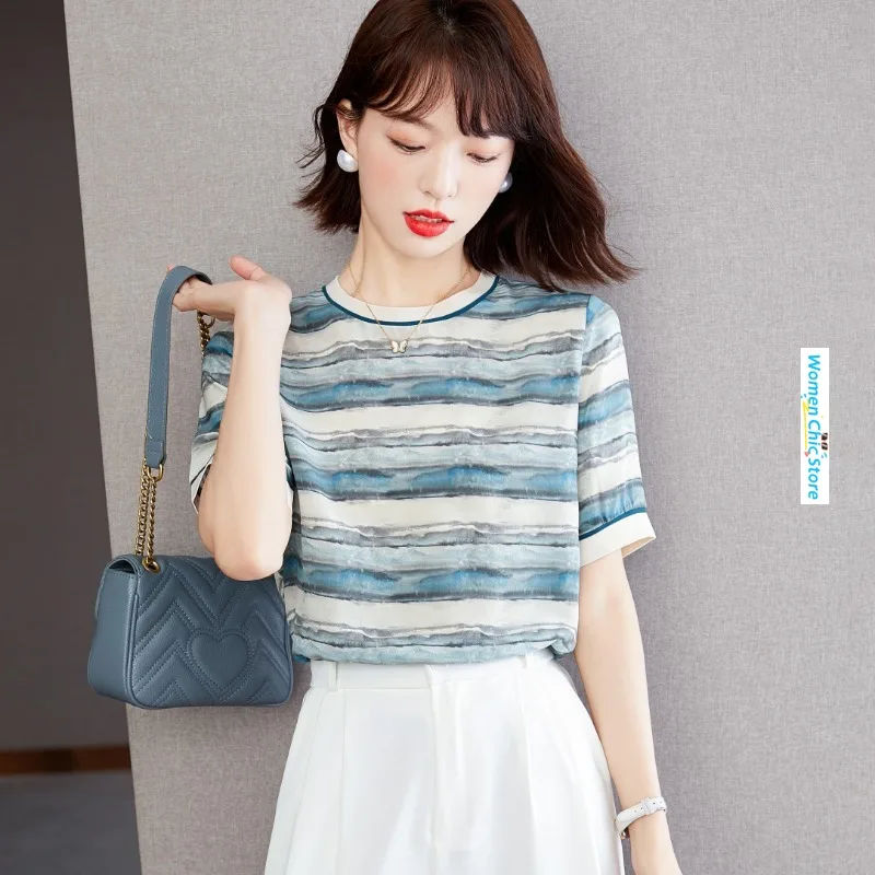 

Short Sleeved Gradient Stripe Print T Shirt Women Tops 2024 Summer New Elegant Chic Loose Casual Tees Shirts Female C1401