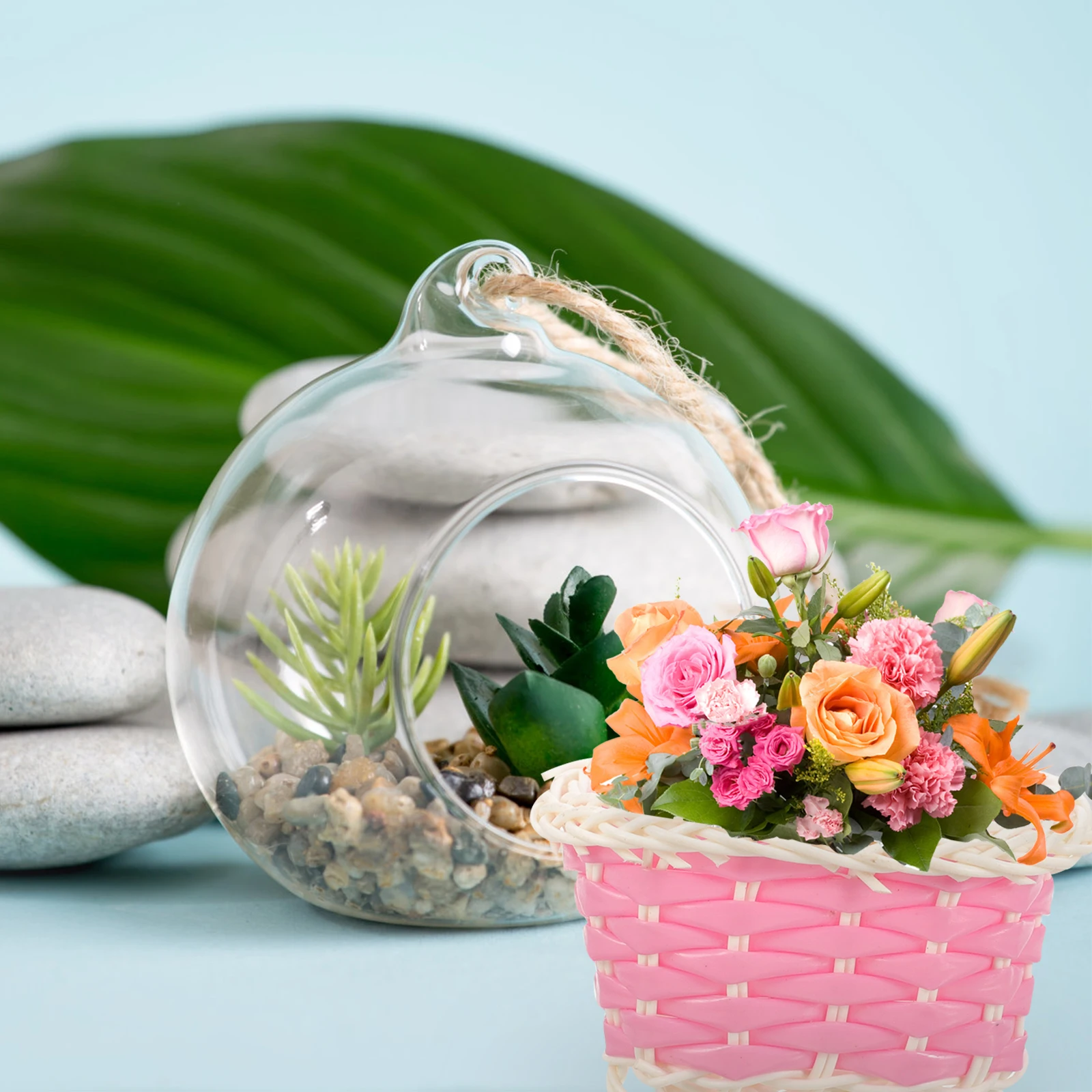 

5 Pcs Pink Heart Shaped Mini Woven Flower Plastic Storage for Favors Decor Rustic Style Mini Floral Arrangement Baskets Wedding